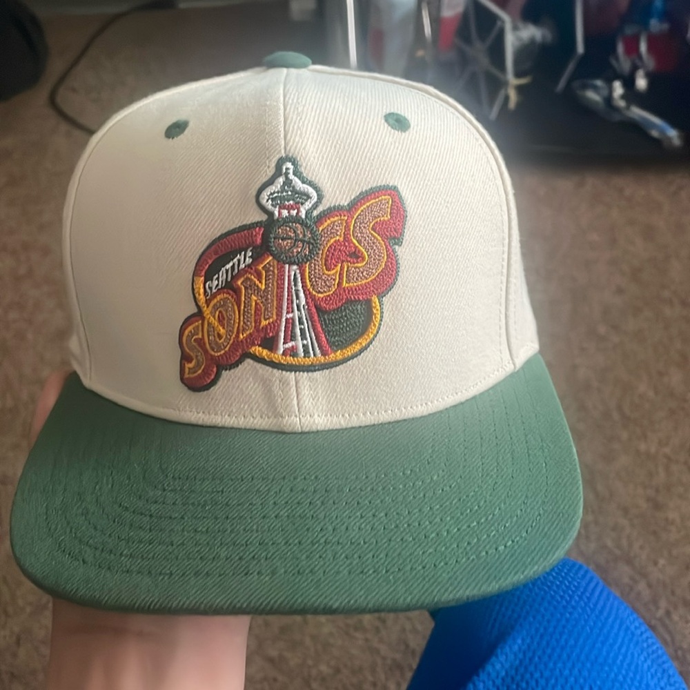Seattle Sonics hat(Lids exclusive)